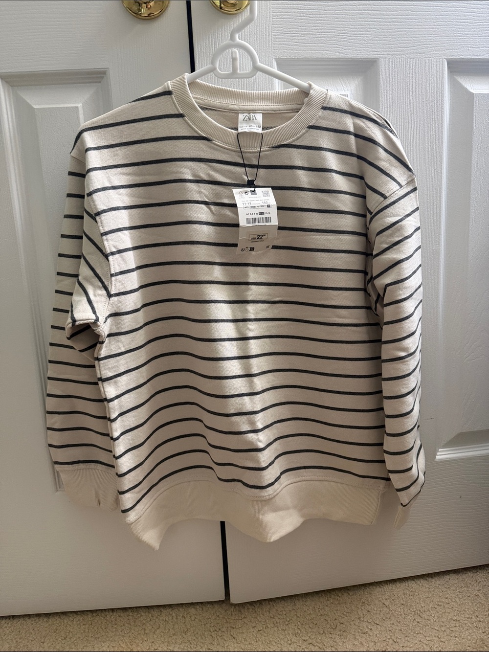 Zara Cream and Black Striped Crewneck Sweatshirt